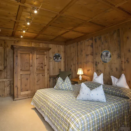 基茨比厄尔拉斯穆斯庭院酒店 酒店