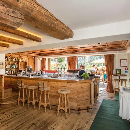 基茨比厄尔拉斯穆斯庭院酒店